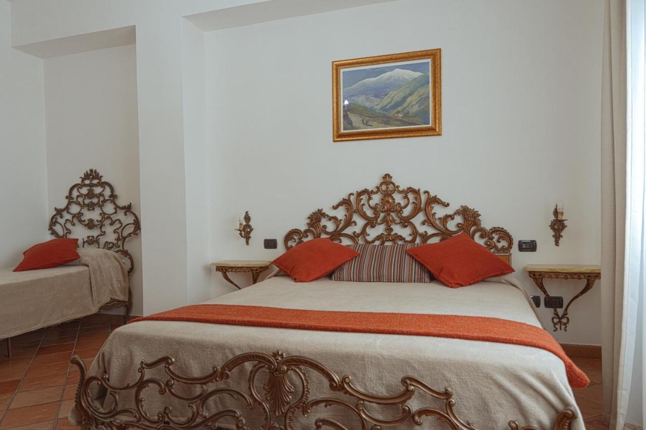 La Venere Hotel Taormina Exterior photo
